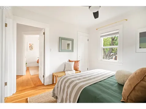 725 NE 52nd Avenue Portland OR 97213