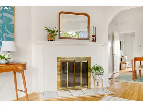 725 NE 52nd Avenue Portland OR 97213
