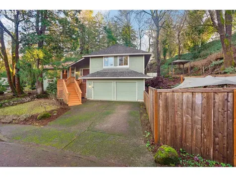 6760 SW Ventura Drive Portland OR 97223
