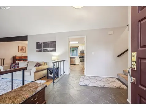 6760 SW Ventura Drive Portland OR 97223