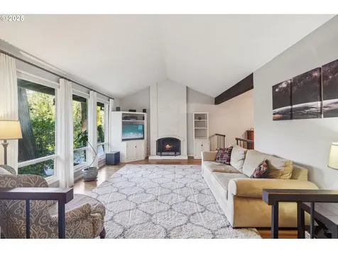 6760 SW Ventura Drive Portland OR 97223