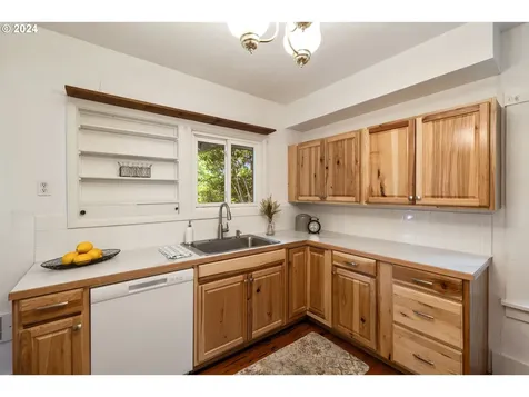 140 SE Lamson Street Willamina OR 97396