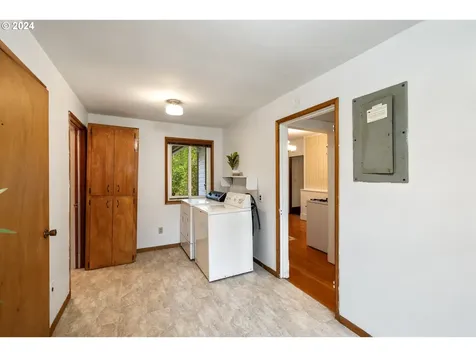 140 SE Lamson Street Willamina OR 97396