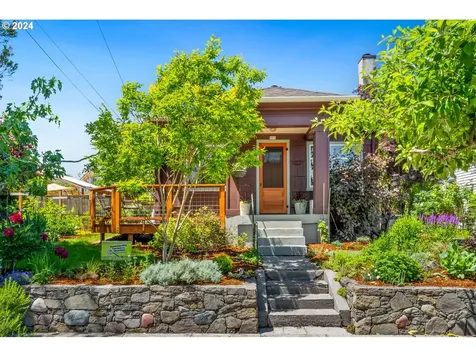 905 Ne 79th Avenue Portland OR 97213