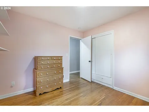 2550 Wooddale Avenue NE Salem OR 97301