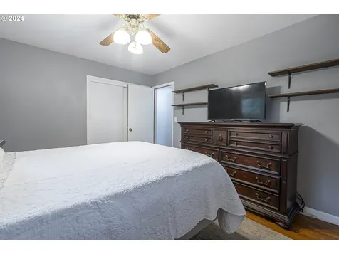2550 Wooddale Avenue NE Salem OR 97301