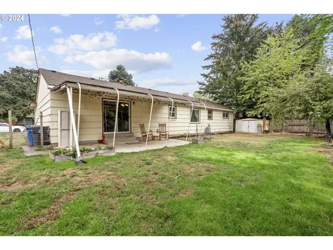 2550 Wooddale Avenue NE Salem OR 97301