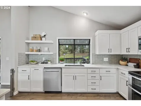 1112 SE 329th Avenue Washougal WA 98671