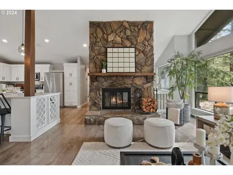 1112 SE 329th Avenue Washougal WA 98671