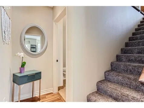 4025 Se 64th Avenue Portland OR 97206
