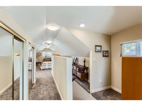 4025 Se 64th Avenue Portland OR 97206