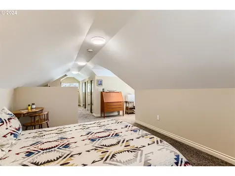 4025 Se 64th Avenue Portland OR 97206