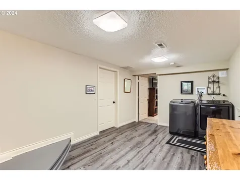 4025 Se 64th Avenue Portland OR 97206
