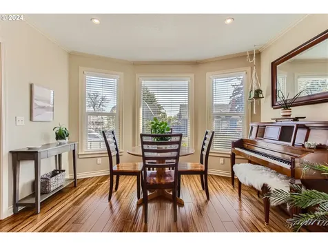 4025 Se 64th Avenue Portland OR 97206