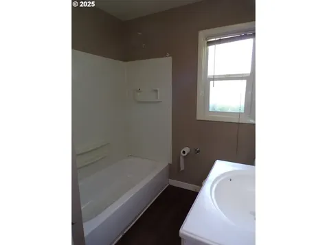 4954 SE 108th Avenue Portland OR 97266
