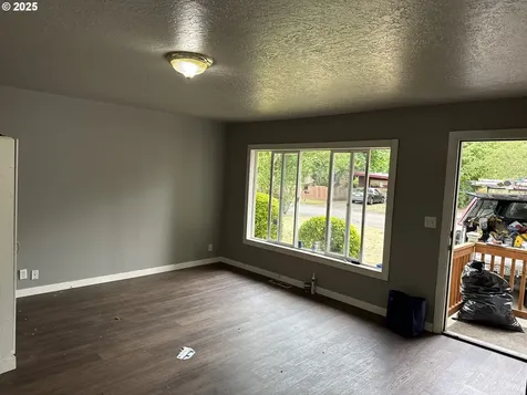 4954 SE 108th Avenue Portland OR 97266