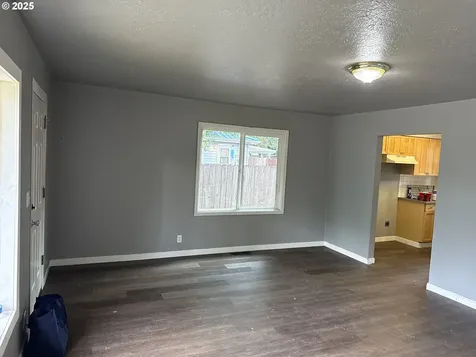 4954 SE 108th Avenue Portland OR 97266