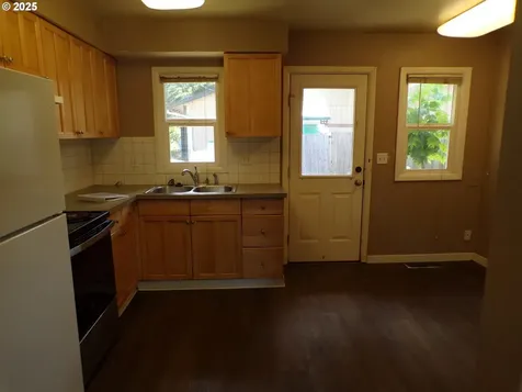 4954 SE 108th Avenue Portland OR 97266