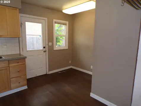 4954 SE 108th Avenue Portland OR 97266