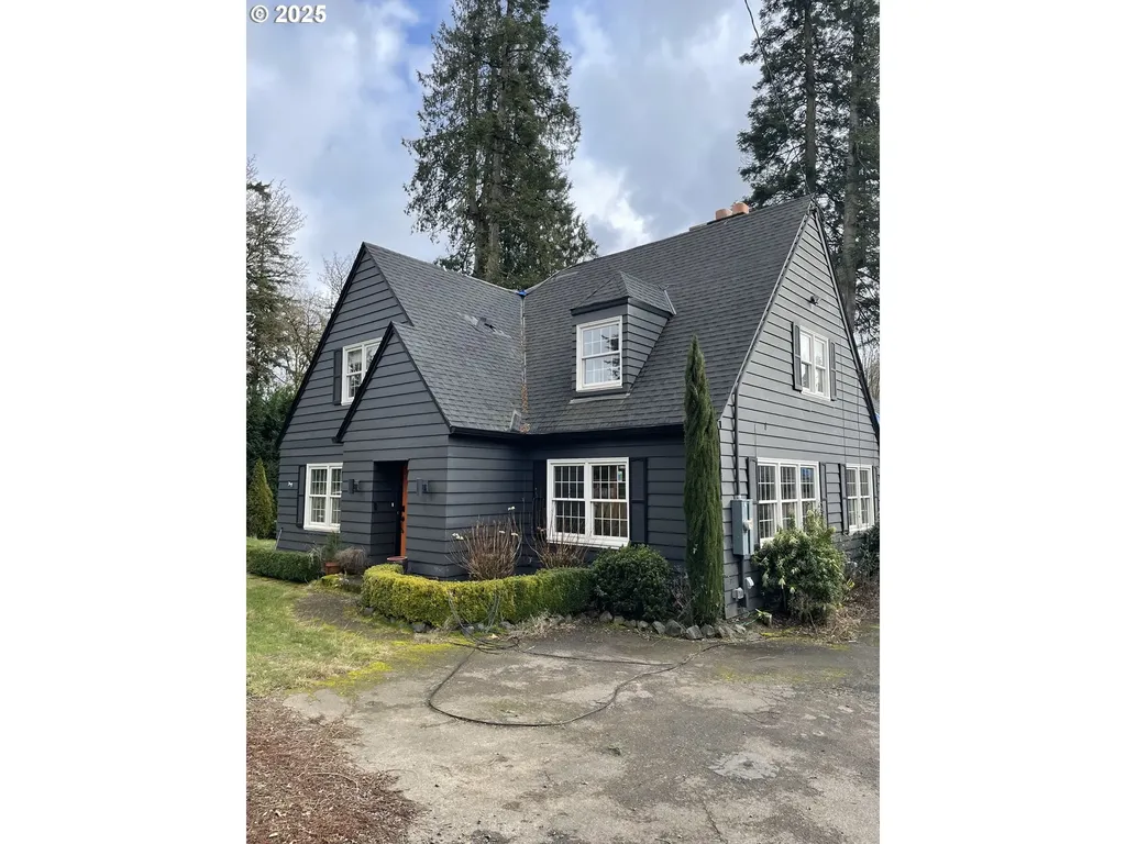 8836 SW Birchwood Road Portland OR 97225