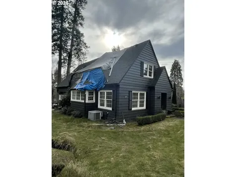 8836 SW Birchwood Road Portland OR 97225