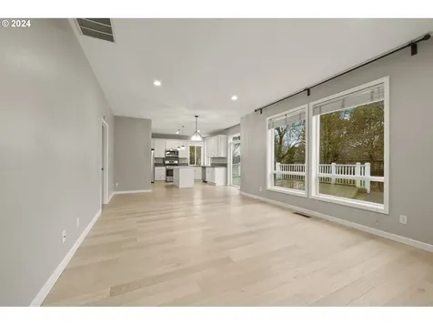 4694 Winthrop Court Lake Oswego OR 97035