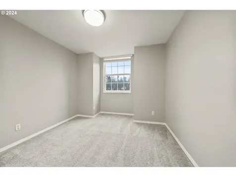 4694 Winthrop Court Lake Oswego OR 97035
