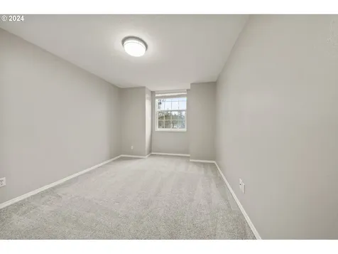 4694 Winthrop Court Lake Oswego OR 97035
