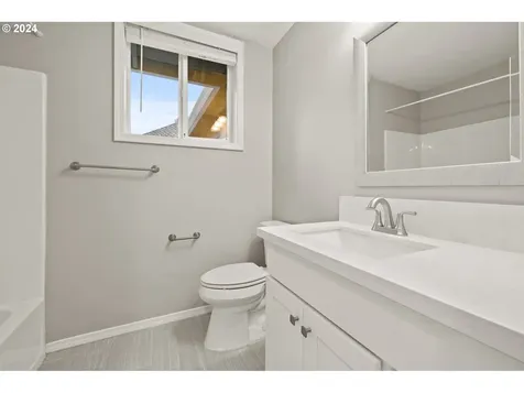 4694 Winthrop Court Lake Oswego OR 97035