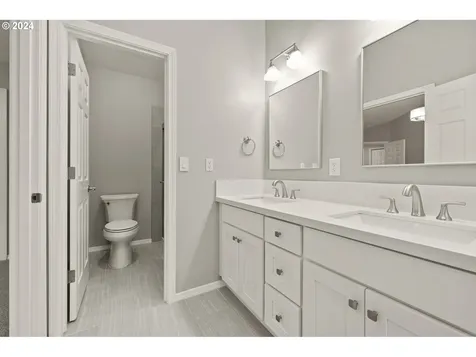 4694 Winthrop Court Lake Oswego OR 97035