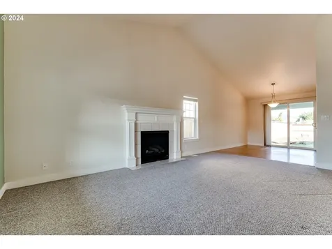 4032 Cherokee Drive Springfield OR 97478