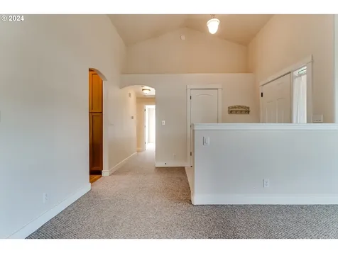 4032 Cherokee Drive Springfield OR 97478