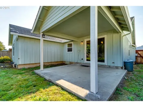 4032 Cherokee Drive Springfield OR 97478