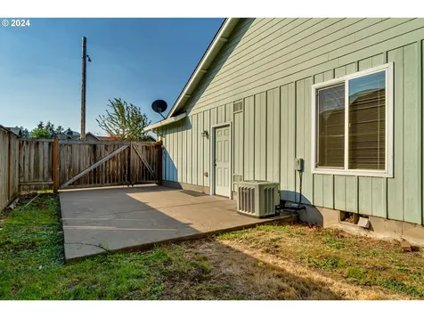 4032 Cherokee Drive Springfield OR 97478