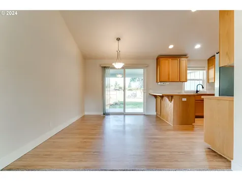 4032 Cherokee Drive Springfield OR 97478
