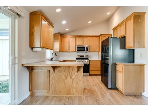 4032 Cherokee Drive Springfield OR 97478