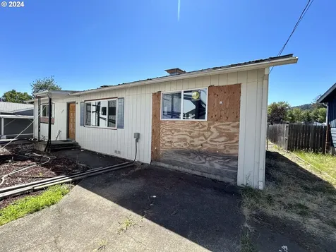 3100 Ne Johnson Street Roseburg OR 97470