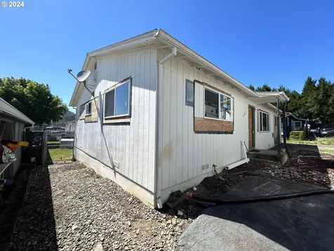 3100 Ne Johnson Street Roseburg OR 97470