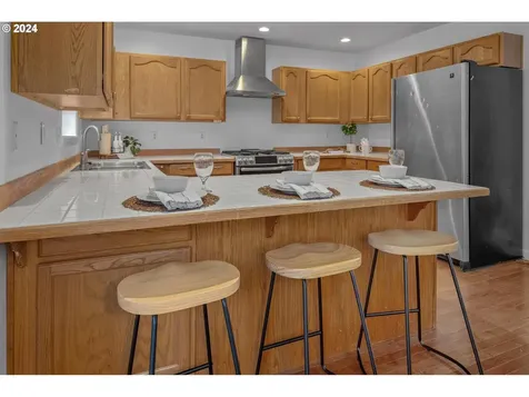 6328 NE 11th Avenue Portland OR 97211