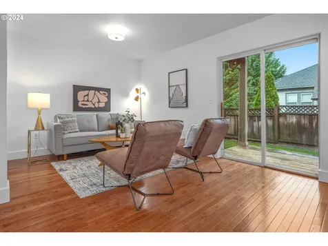 6328 NE 11th Avenue Portland OR 97211