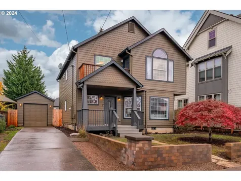 6328 NE 11th Avenue Portland OR 97211