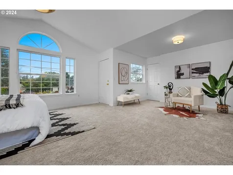 6328 NE 11th Avenue Portland OR 97211