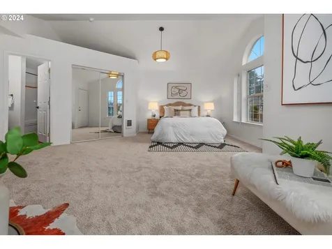 6328 NE 11th Avenue Portland OR 97211