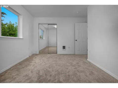6328 NE 11th Avenue Portland OR 97211