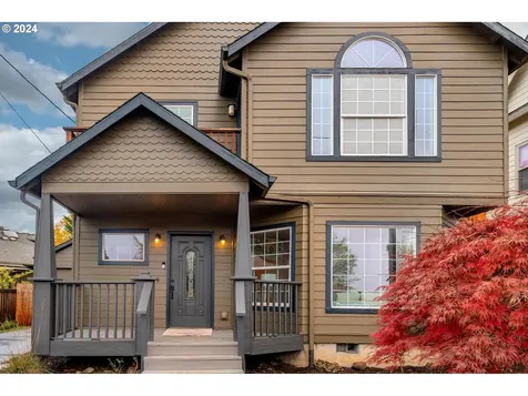6328 NE 11th Avenue Portland OR 97211