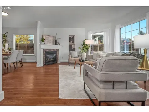 6328 NE 11th Avenue Portland OR 97211