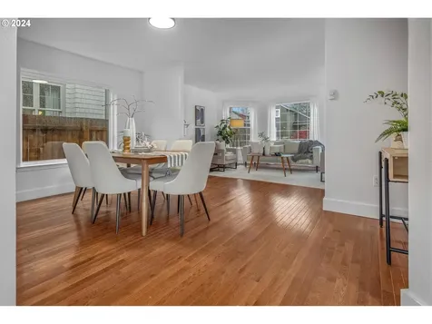 6328 NE 11th Avenue Portland OR 97211