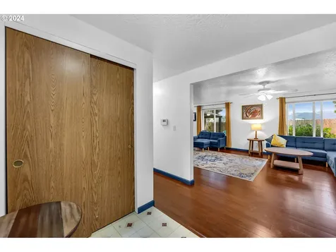 4372 Addy Loop Washougal WA 98671