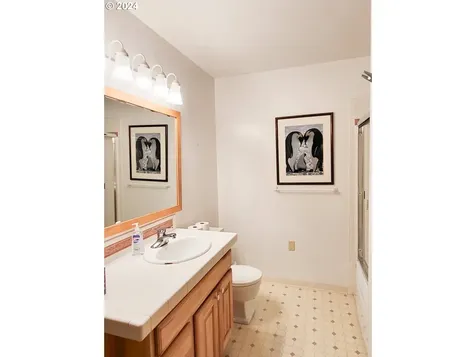 75718 London Road Cottage Grove OR 97424