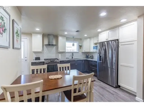 509 S 17th Street Philomath OR 97370